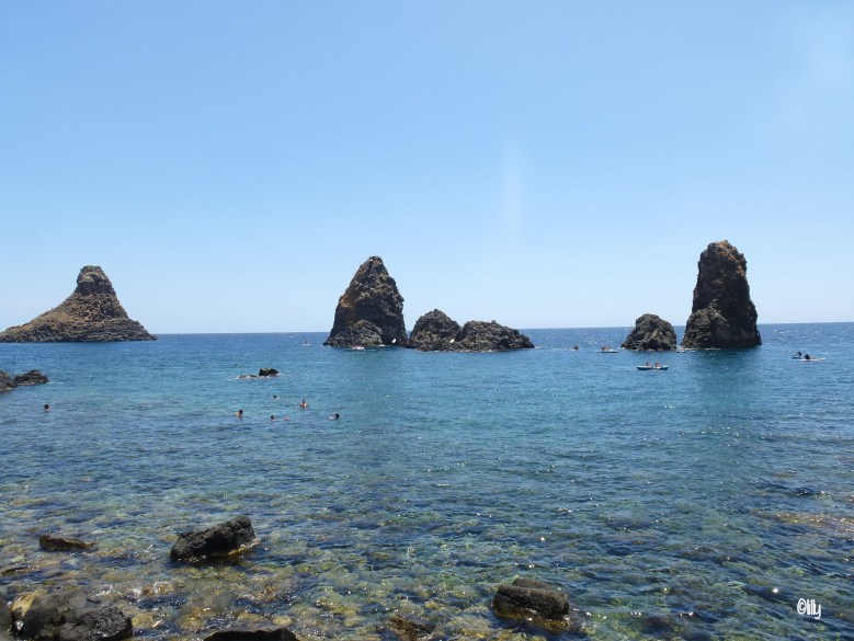 Sicile_Isole dei Ciclopi_lespetitsvoyagesdelilly
